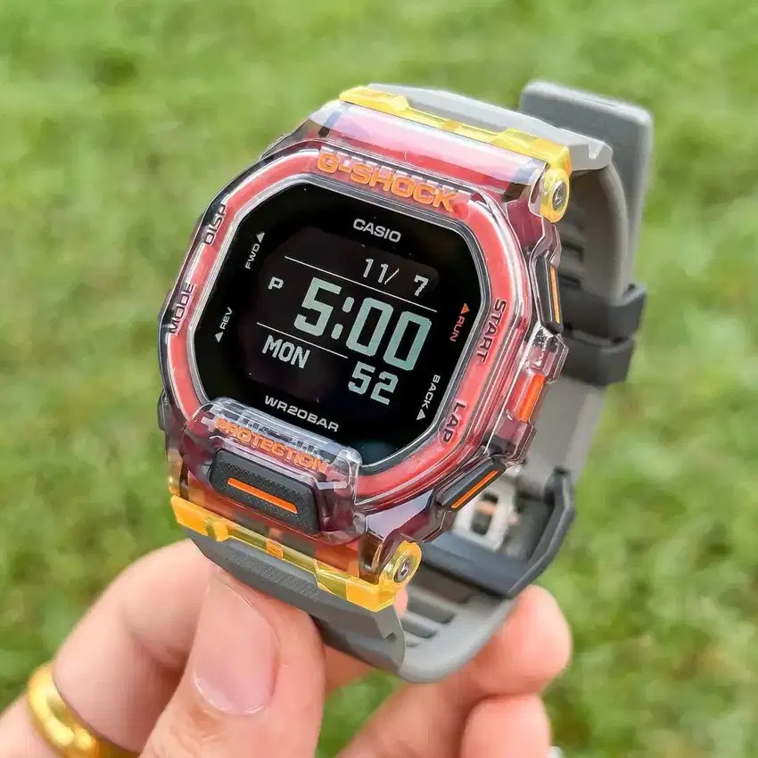 Casio G Shock Gbd 200sm 1a5 G Squad Vital Bright Series Orange Grey Digital Training Bluetooth