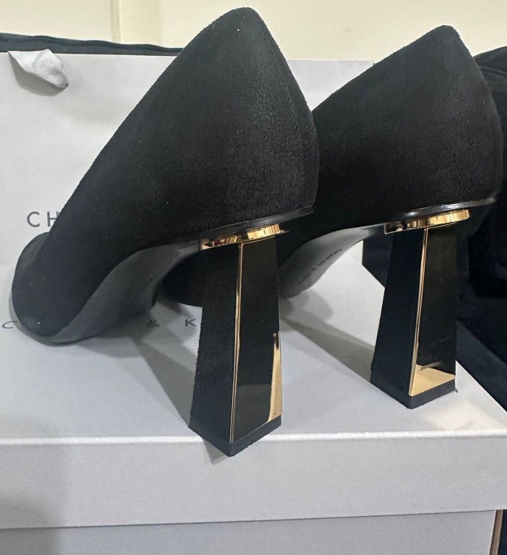 Black pumps cheap new arrivals
