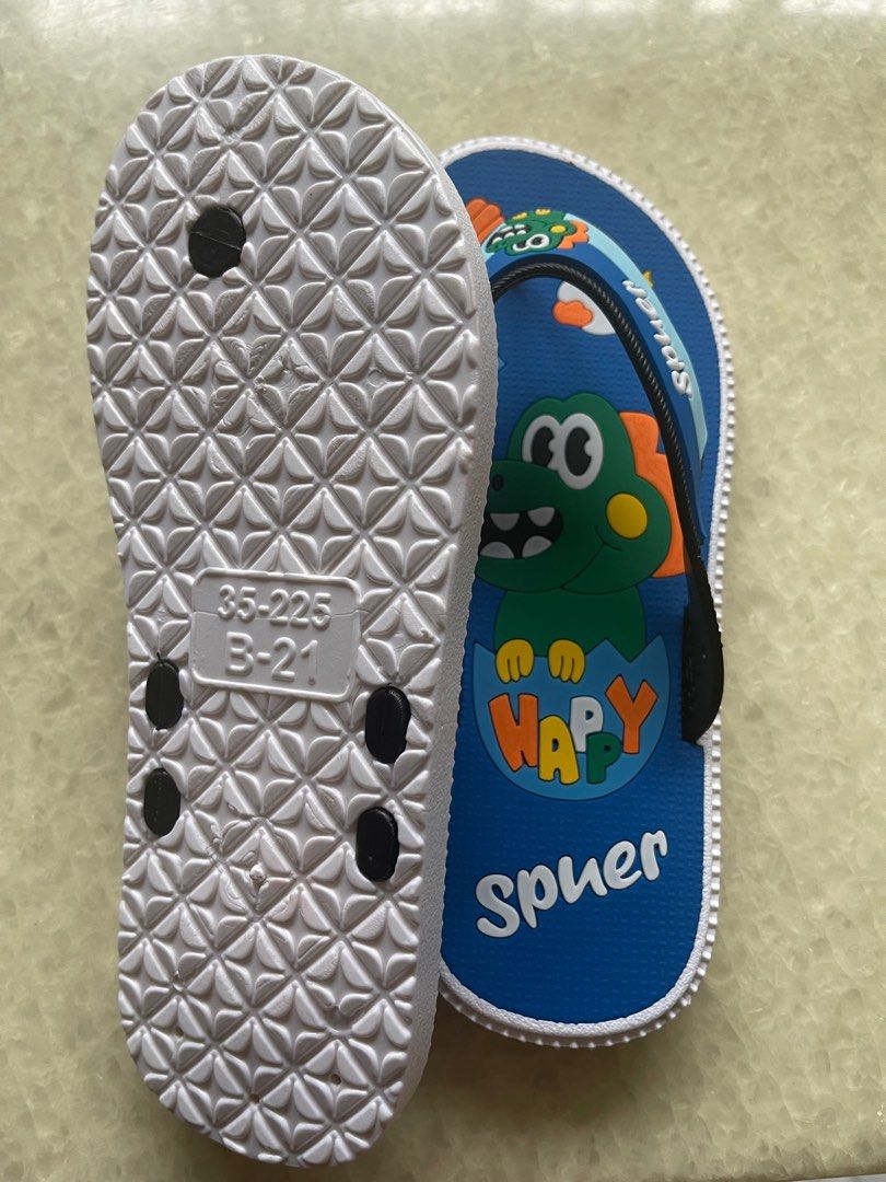 Childrens slippers size 5 online