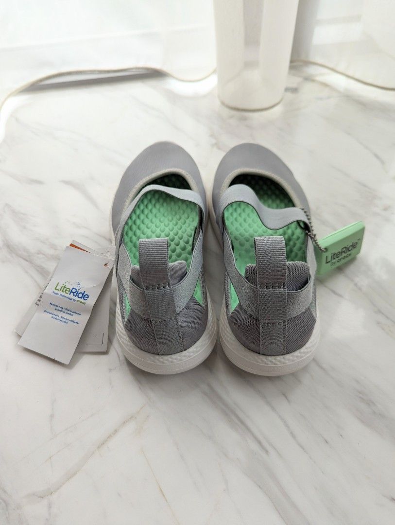 crocs literide mary jane