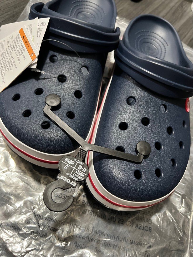 Crocs m9 w11 on sale