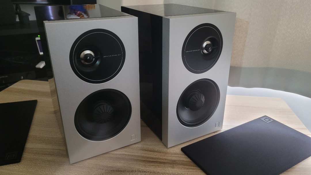 DEFINITIVE TECHNOLOGY D7, 音響器材, Soundbar、揚聲器、藍牙喇叭、耳擴 - Carousell