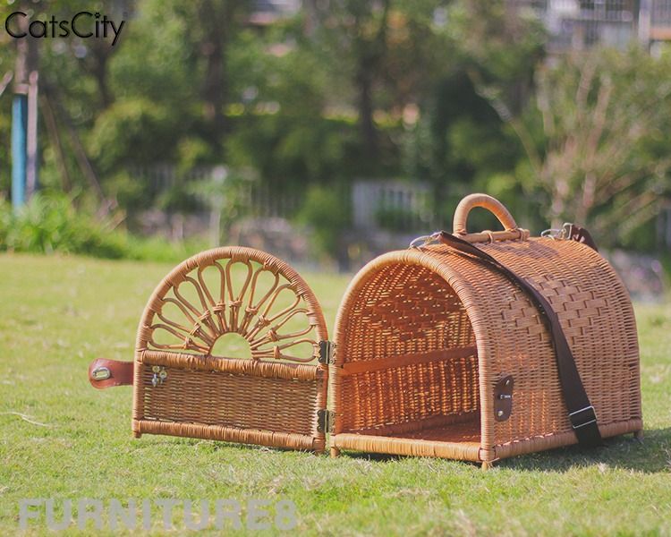 F8-1053 Handmade Rattan Cat Carrier Basket Cat Air Case Puppy Bag - Main Image