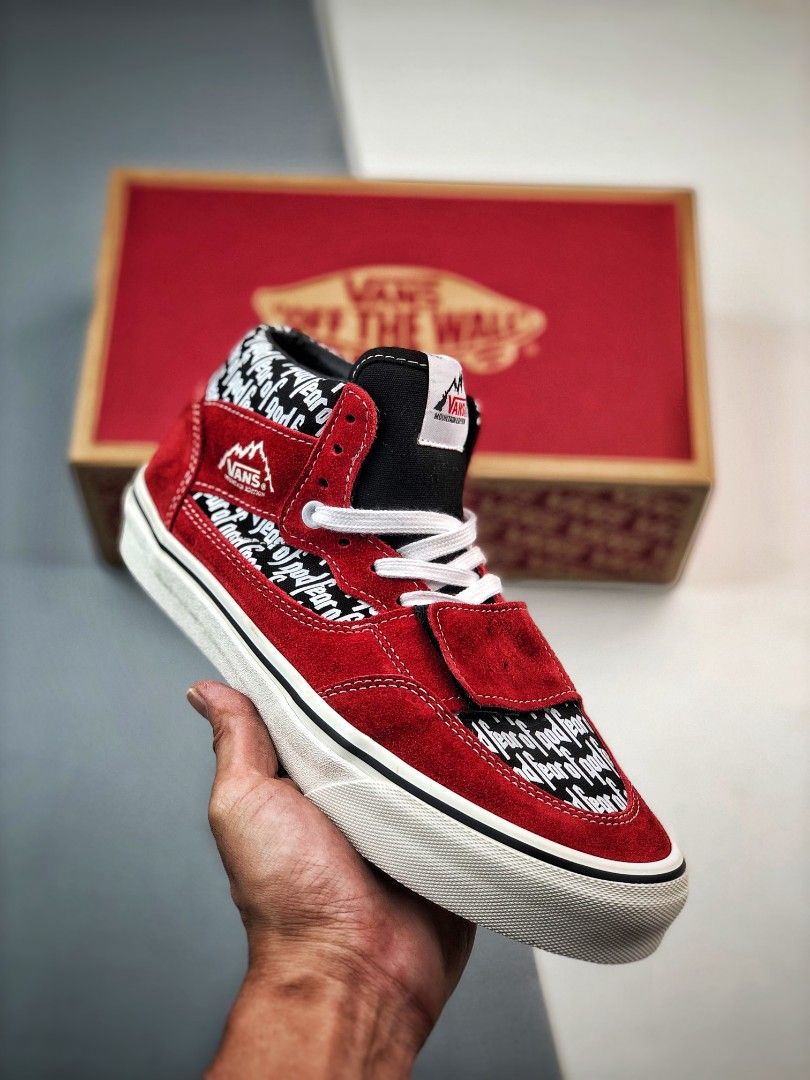 Fog mountain vans store