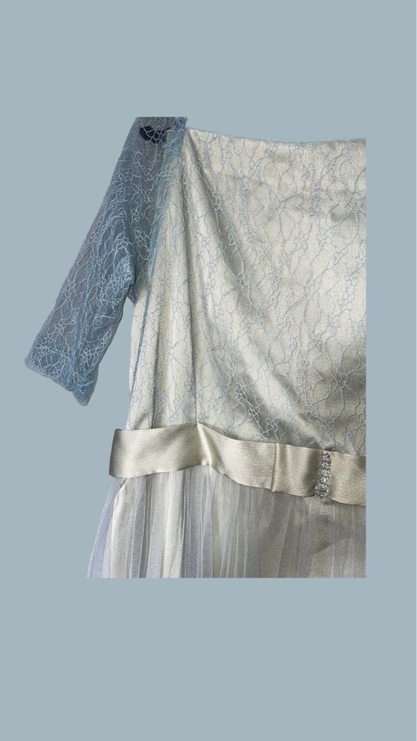 FOR RENT/ Hanya untuk sewa dress pesta/kondangan/acara lainnya. Dress