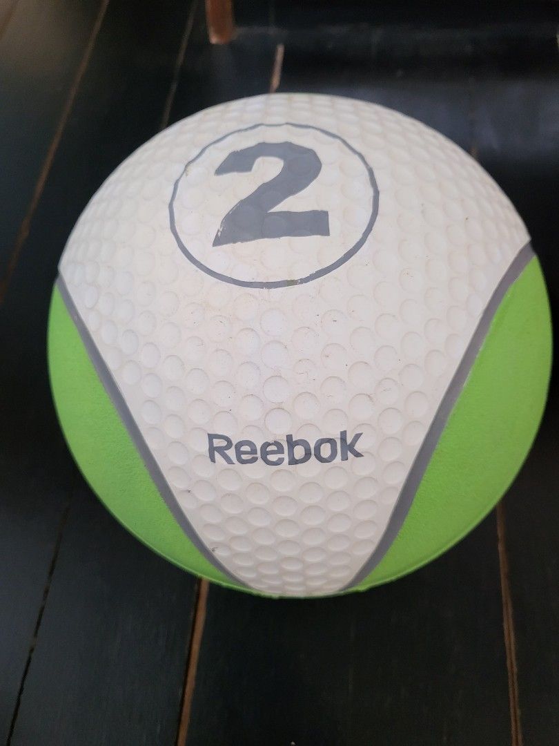 Reebok football ball online