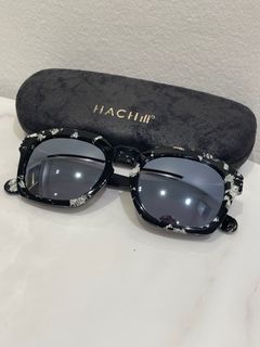 (Category: ) located in . Submitted by everythingmakeup00 (Listing ID 1233905134, Image 1). Description: .
