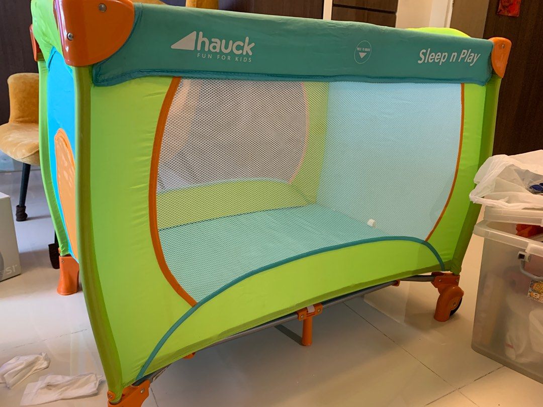 Hauck sleep n on sale play travel cot mattress