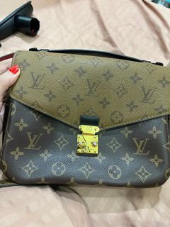 Louis Vuitton Pochette Metis Monogram Reverse Crossbody Shoulder Bag M44876  Authentic, Luxury, Bags & Wallets on Carousell