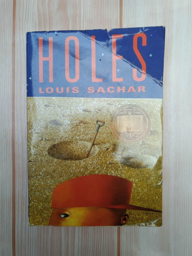 Holes by Louis Sachar, Hobbies & Toys, Books & Magazines, Fiction & Non