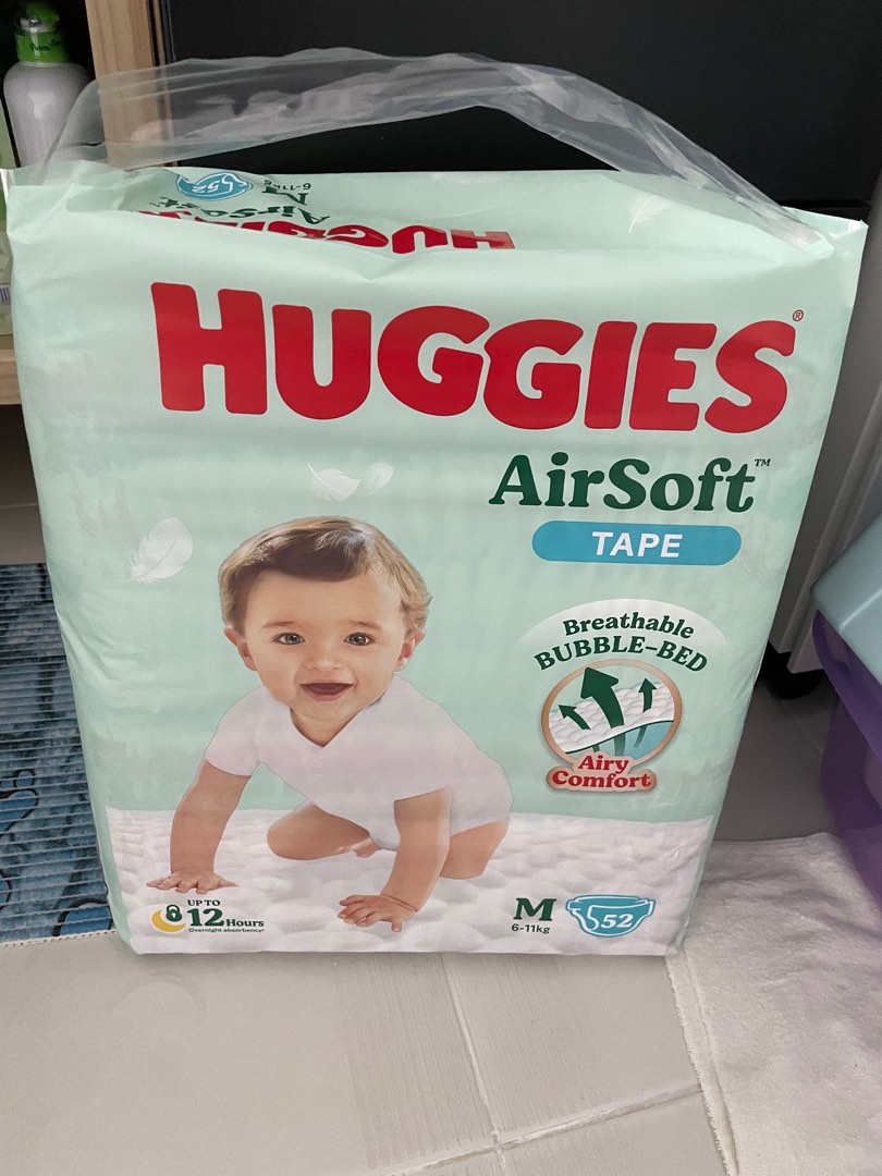 Huggies Pampers Tape M & L, Babies & Kids, Bathing & Changing, Diapers