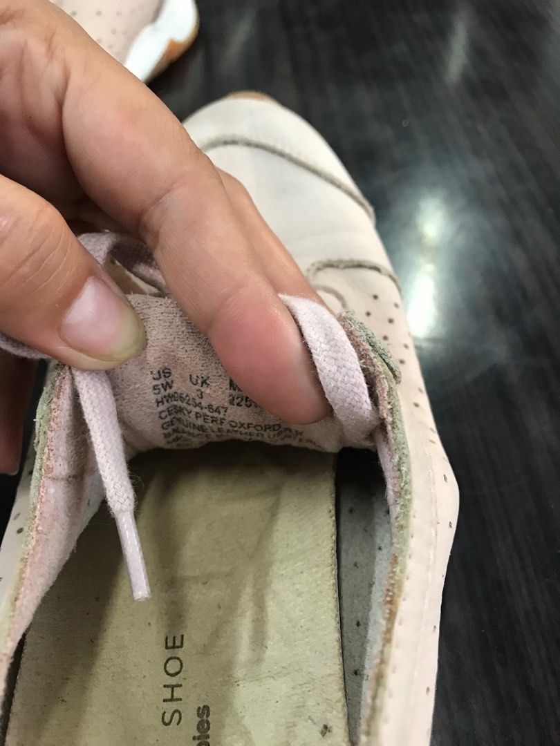 Hush Puppies Ladies Shoes, Women's Fashion, Footwear, Sneakers on Carousell