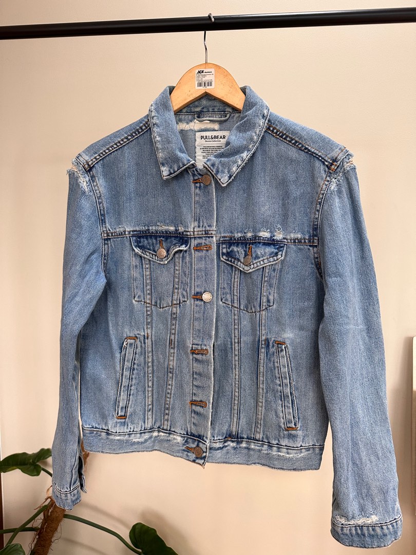 Levis pull and best sale bear