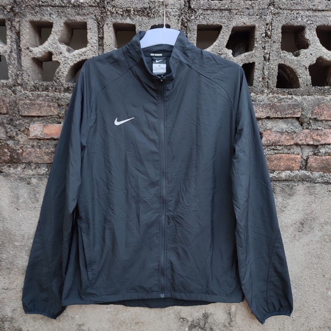 Jaket running nike outlet