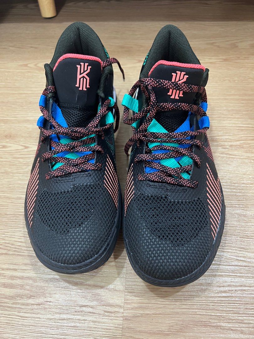 kyrie irving basketball shoes boys