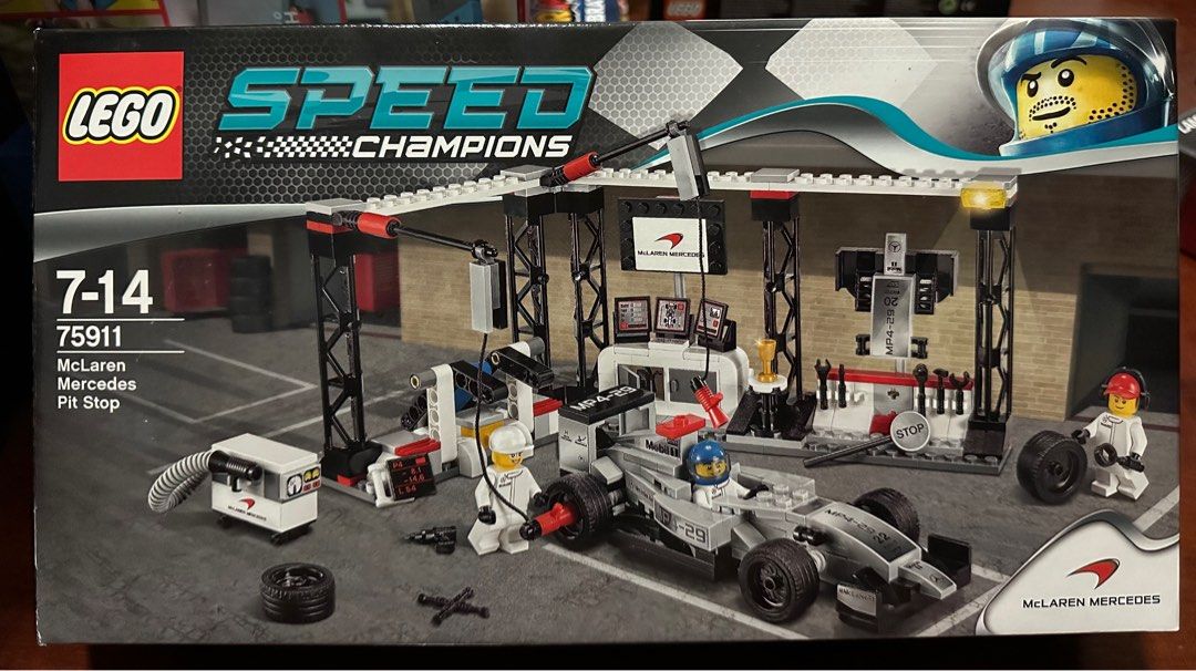 Lego speed champions pit stop 2025