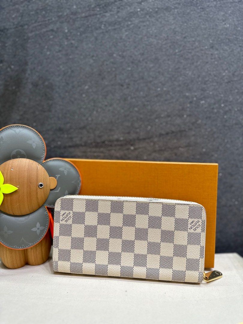 LOUIS VUITTON LOUIS VUITTON Zippy Wallet Giraffe Round purse N60058 Damier  Azur canvas used LV N60058