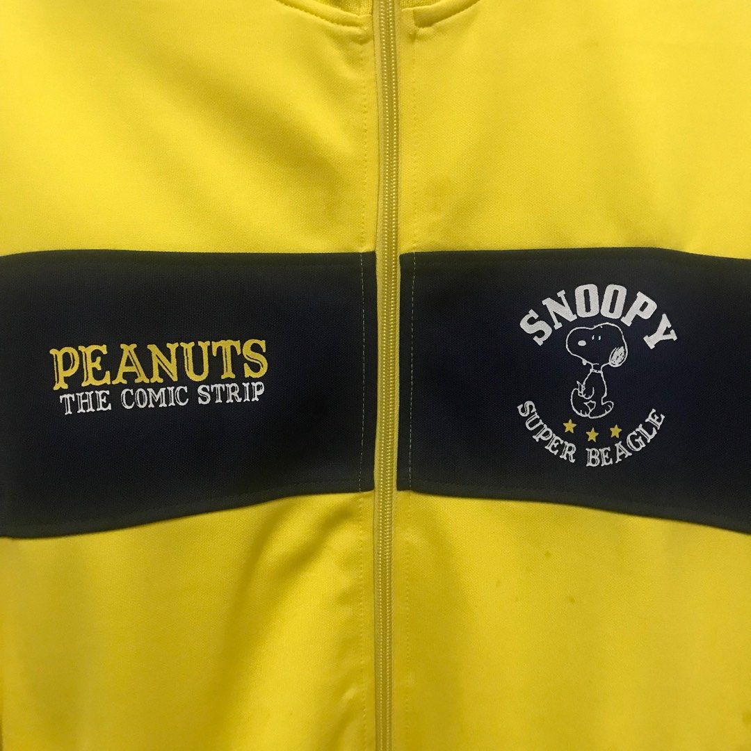 (M) SNOOPY PEANUTS Yellow Jacket Original, Men's Fashion, Coats, Jackets and Outerwear on Carousell