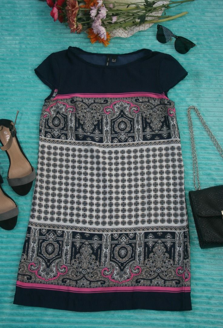 Mango Shift Dress | Formal Dress (Category: Dresses) located in Naga. Submitted by tefite (Listing ID 1233972207, Image 2). Description: BRAND: Mango Price: 200 | Size: Extra Small EUC | Dark Blue Shift Dress | Short sleeve & round neckline. Printed made of silk. NOTE ‼️ 🌷Payment first, wait for my confirmation & invoice. 🌷First to comment "mine" basis all items are also posted in some online shop apps. 3 days reservation only. 🌷Always manage 
