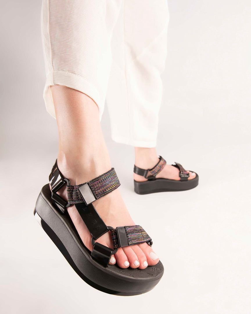 Melissa x rider best sale papete platform sandal
