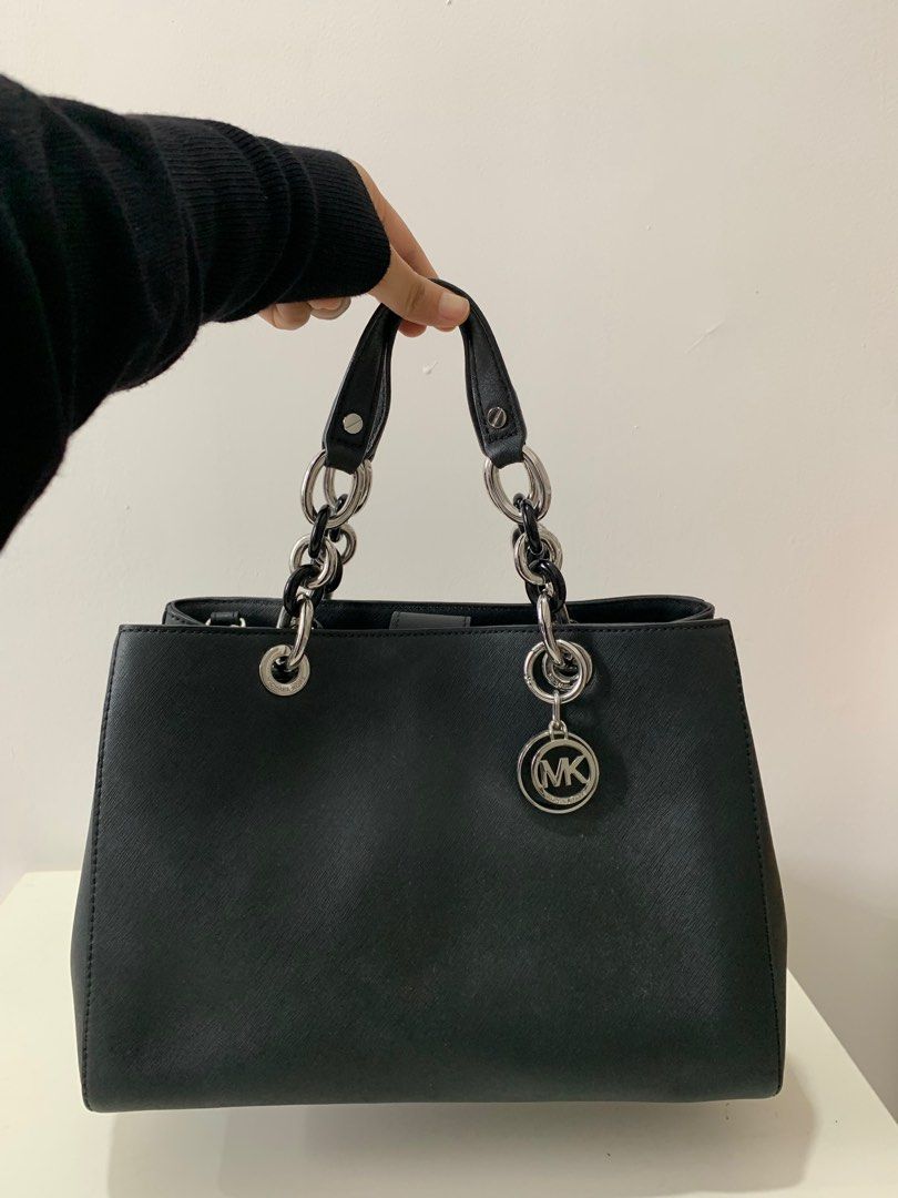 Michael kors cynthia medium black store