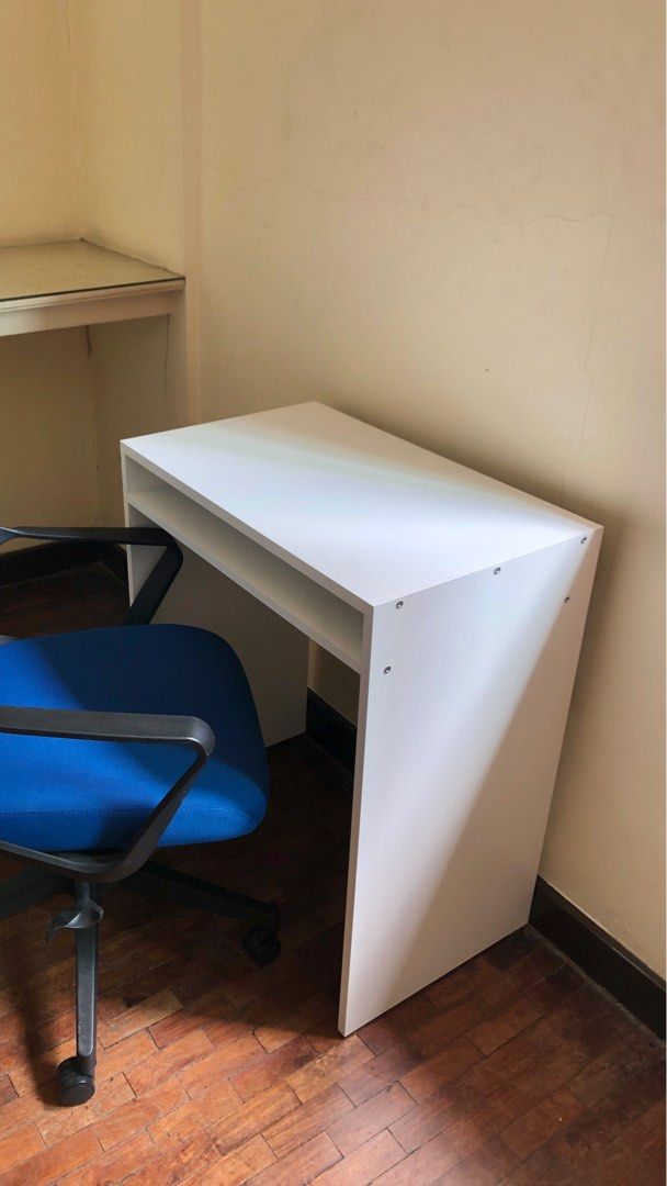 Minimalist Work Desk on Carousell