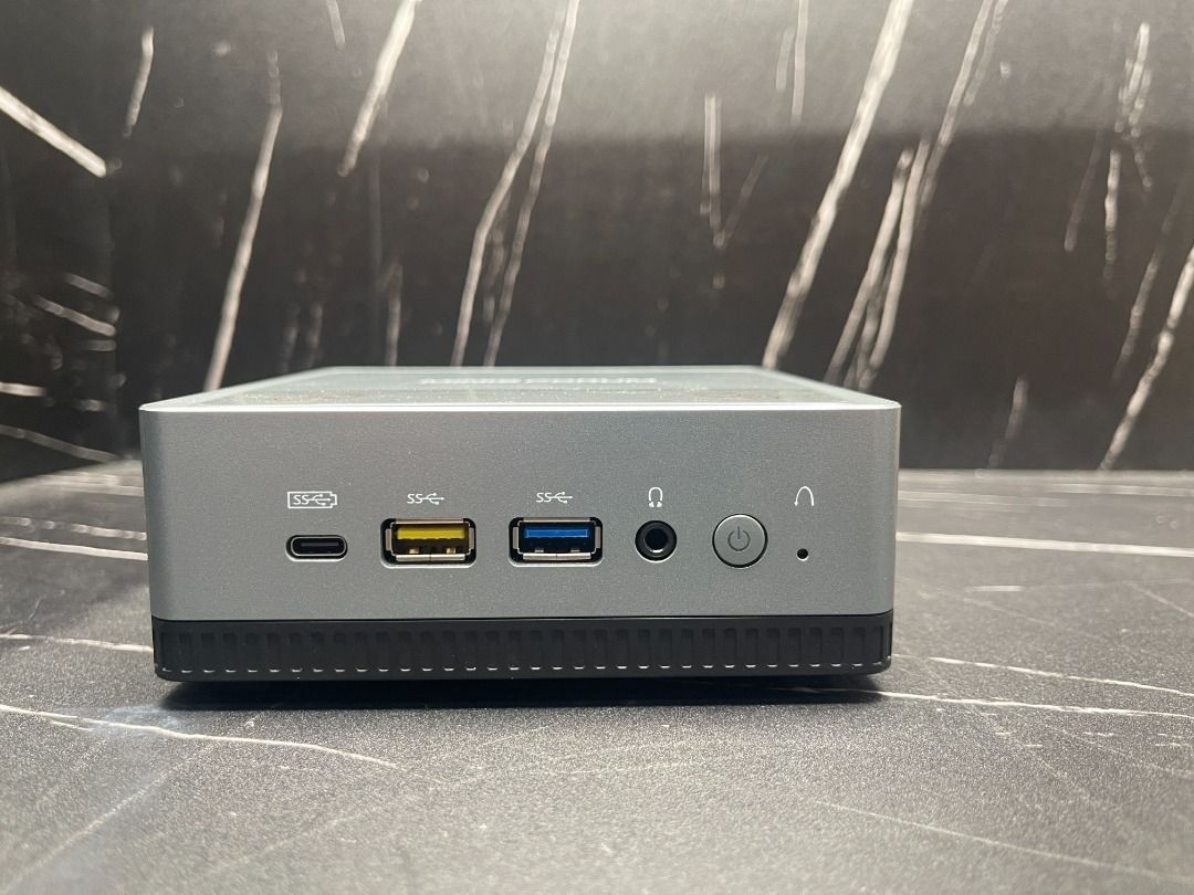 MINIS FORUM UM350 Mini PC AMD Ryzen 5 3550H con Windows 11 Pro