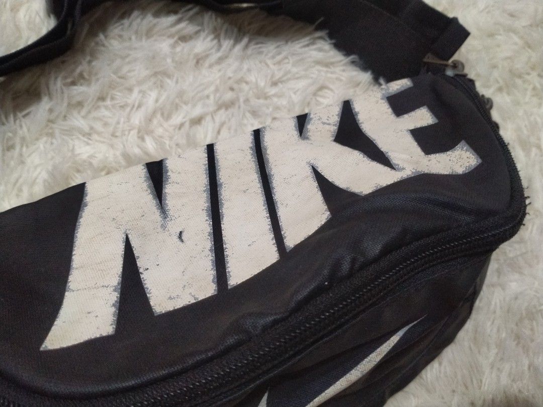 oversized nike fanny pack