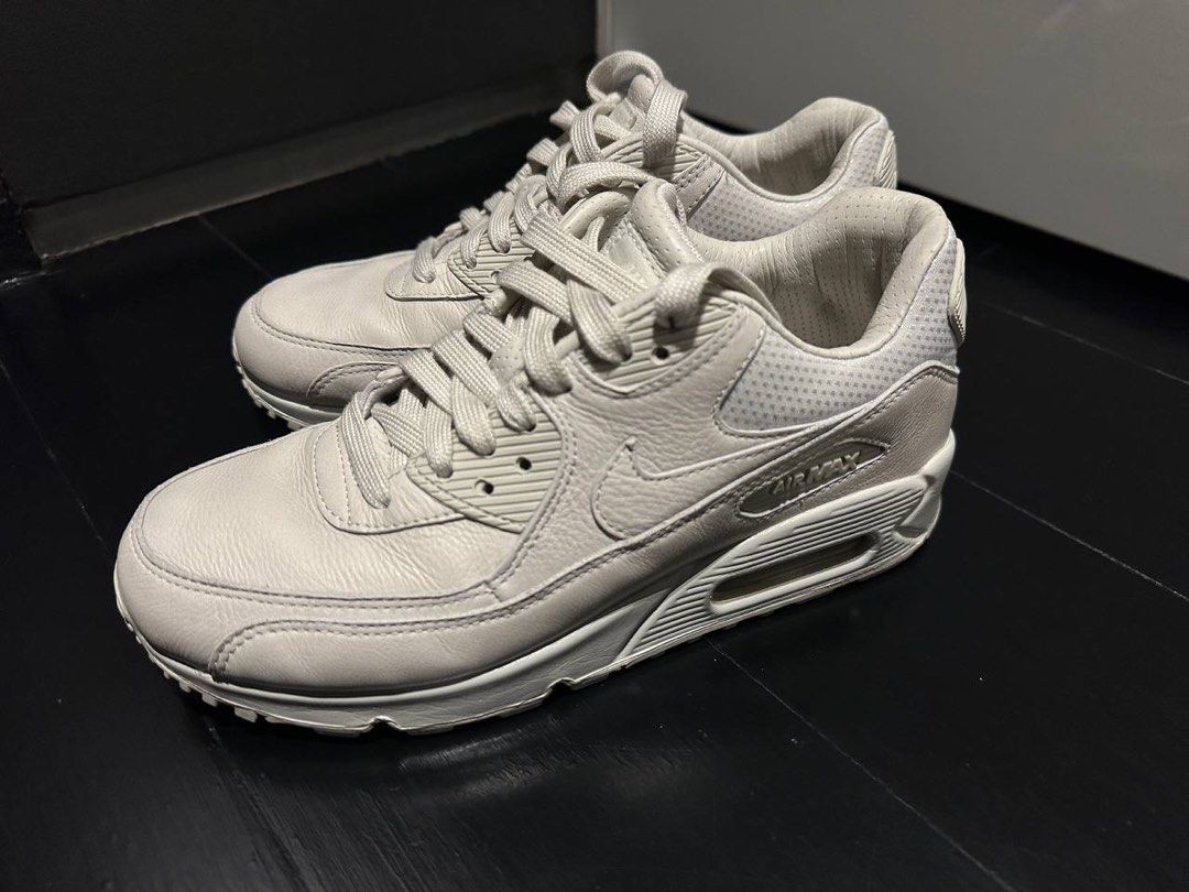 air max 90 light bone on feet