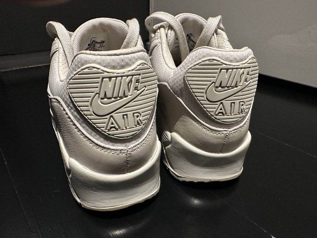 Nike Women s Air Max 90 Pinnacle Light Bone US7W Women s Fashion Footwear Sneakers on Carousell