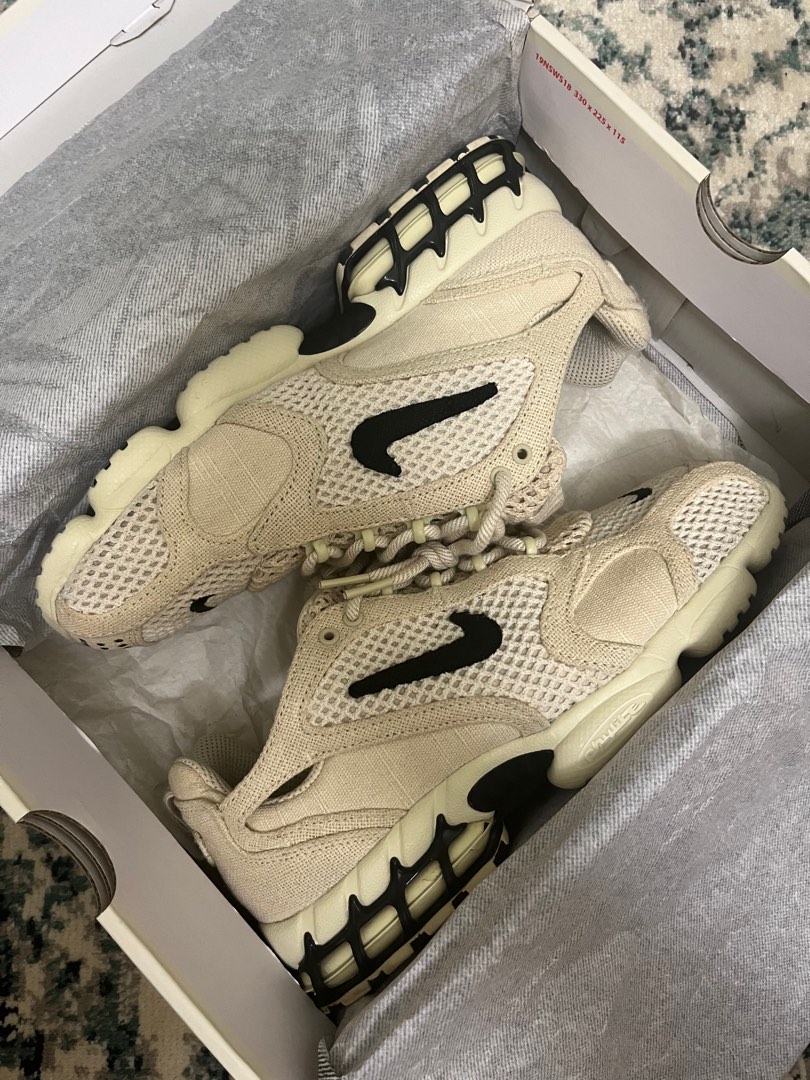 nike spiridon stussy fossil