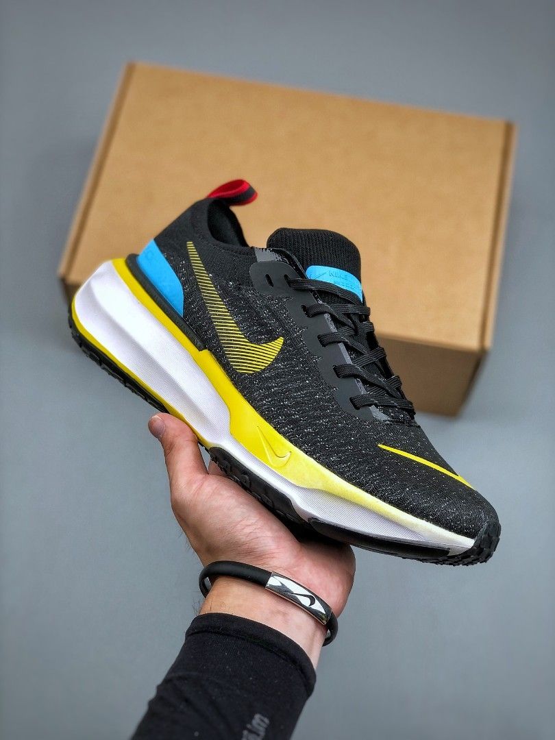 Nk Zoom X Invincible Run Fk 3 DR2660 002 on Carousell