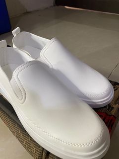 Nursing Shoes/ White Shoes/ Loafers Slip on