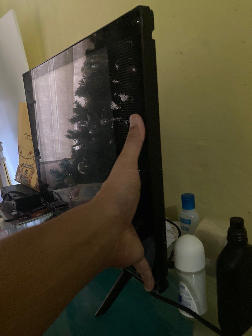 Package Astron Small TV with GMA Affordabox (Category: TV) located in Antipolo. Submitted by rj8pets (Listing ID 1233960220, Image 1). Description: Package deal Small TV with GMA affordabox RSF: dalawa na TV nmin Halos hindi nagamit Pickup only Package price: P3,500 Loc.- Maries Village2 Phase2 Brgy Mayamot LOWER ANTIPOLO near Masinag .