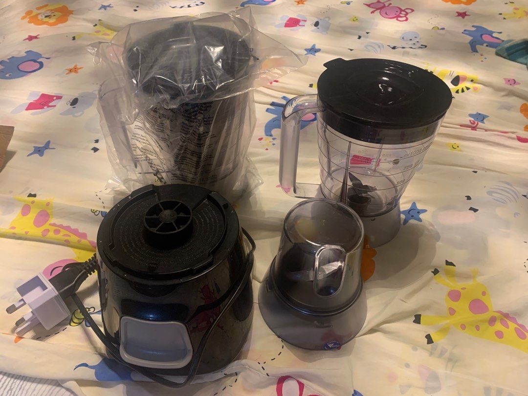 Philips Blender (blender, 2 jars) as shown in pictures. LIKE NEW! GREAT