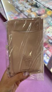 全新現貨*pokemon比卡超仙子伊貝粉紅色電話斜背袋64188091362563110