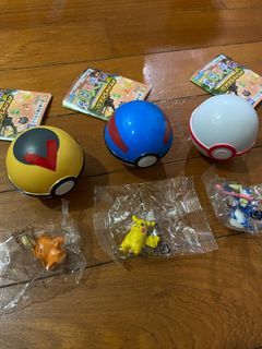 Pokemon Mini Figure With Pokeball - Takara Tomy