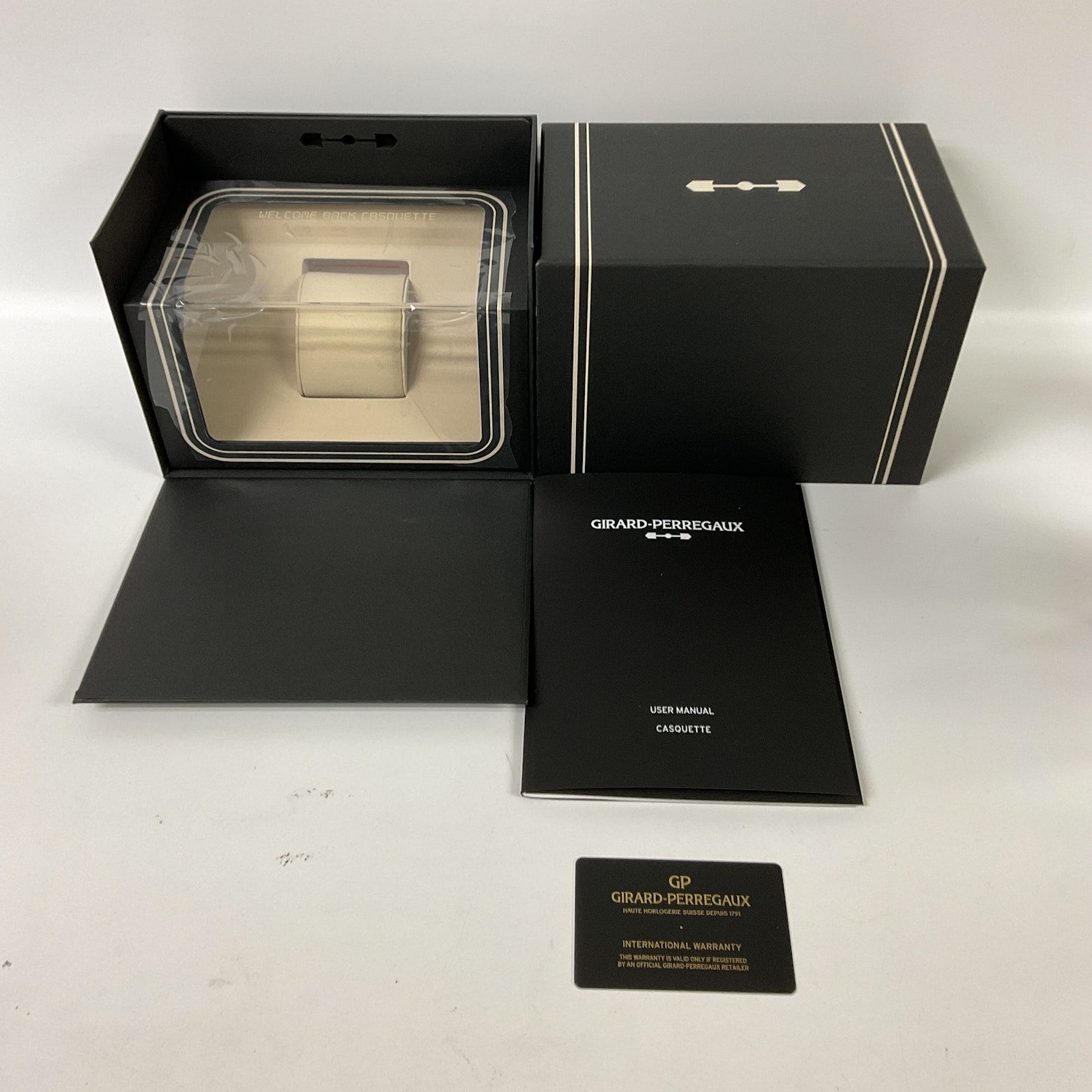 Pre Owned Girard Perregaux Casquette 2.0 39800 32 001 32A Luxury
