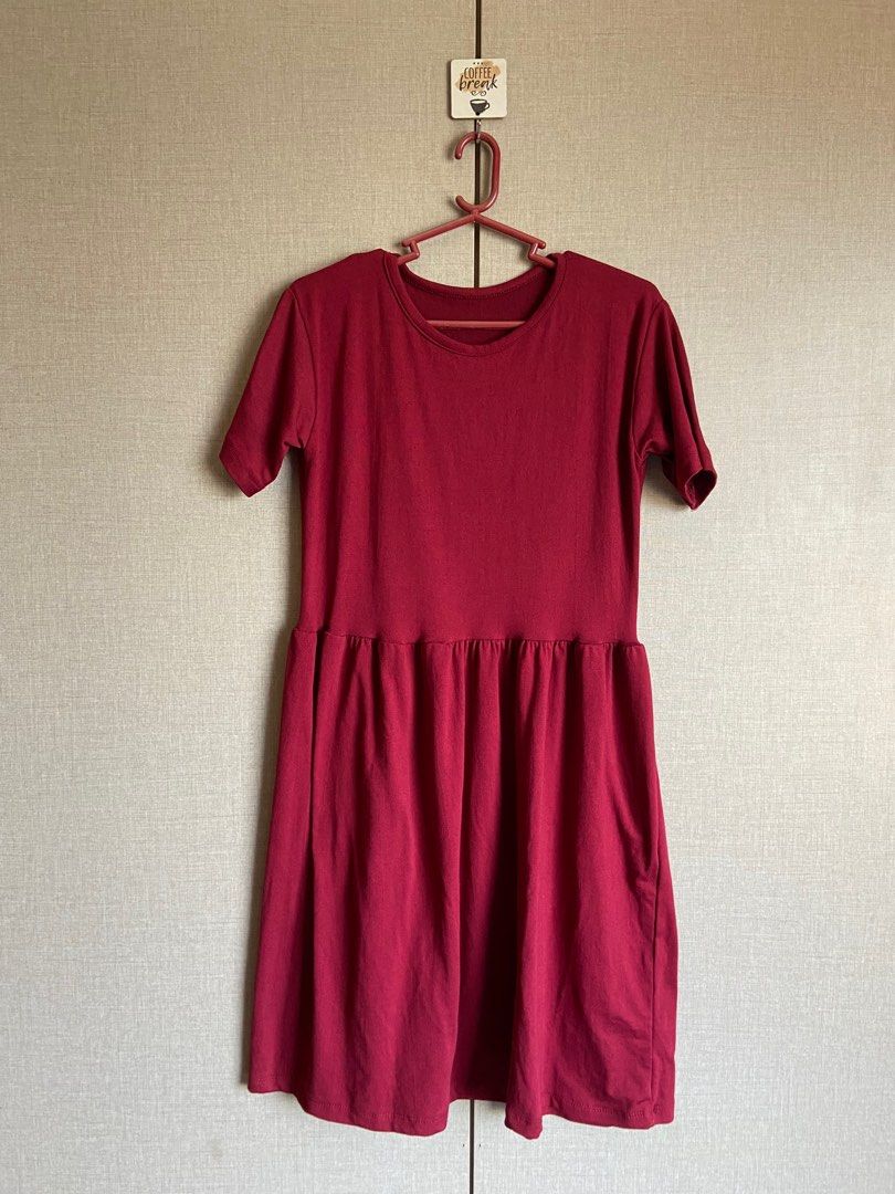Red Casual Dress free size (Category: Dresses) located in Manila. Submitted by aya.declutters (Listing ID 1233930436, Image 1). Description: Free Size Can fit up to medium.