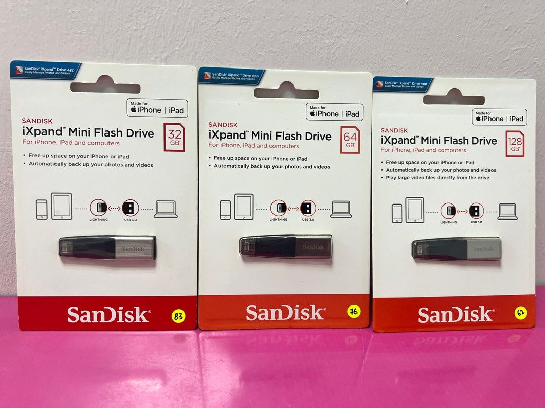 SanDisk iXpand 32GB Flash Drive for iPhone and iPad