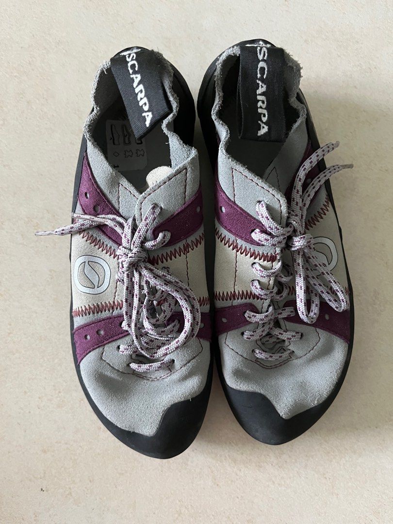 Scarpa Helix Women s Climbing Shoes US 5 2 3 Sports Equipment