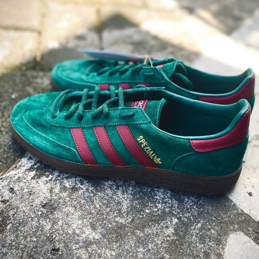 Sepatu adidas top spezial