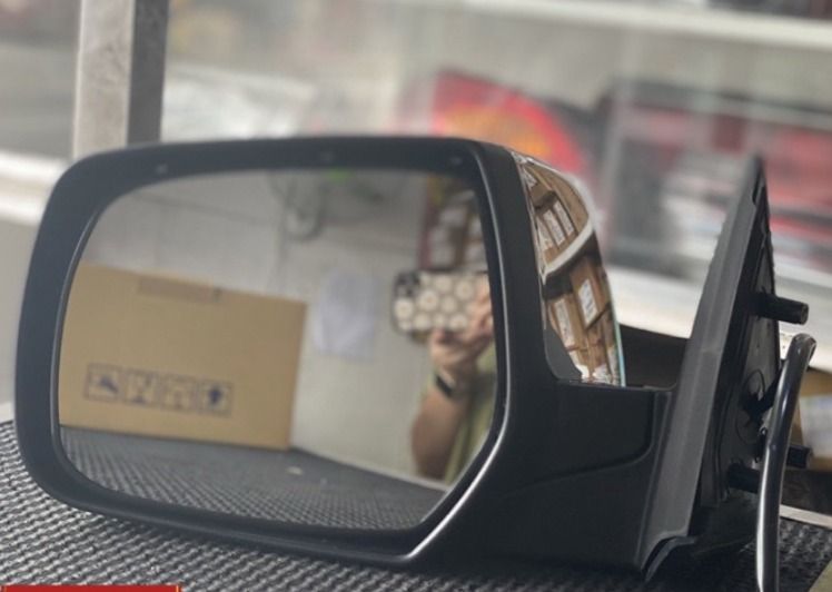 side mirror Ford Everest 2010 - 2016 with light , autofold on Carousell