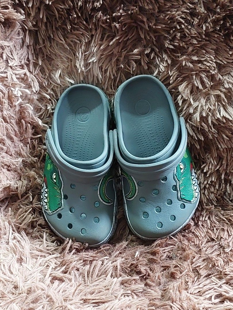 Crocs fun outlet lab dino