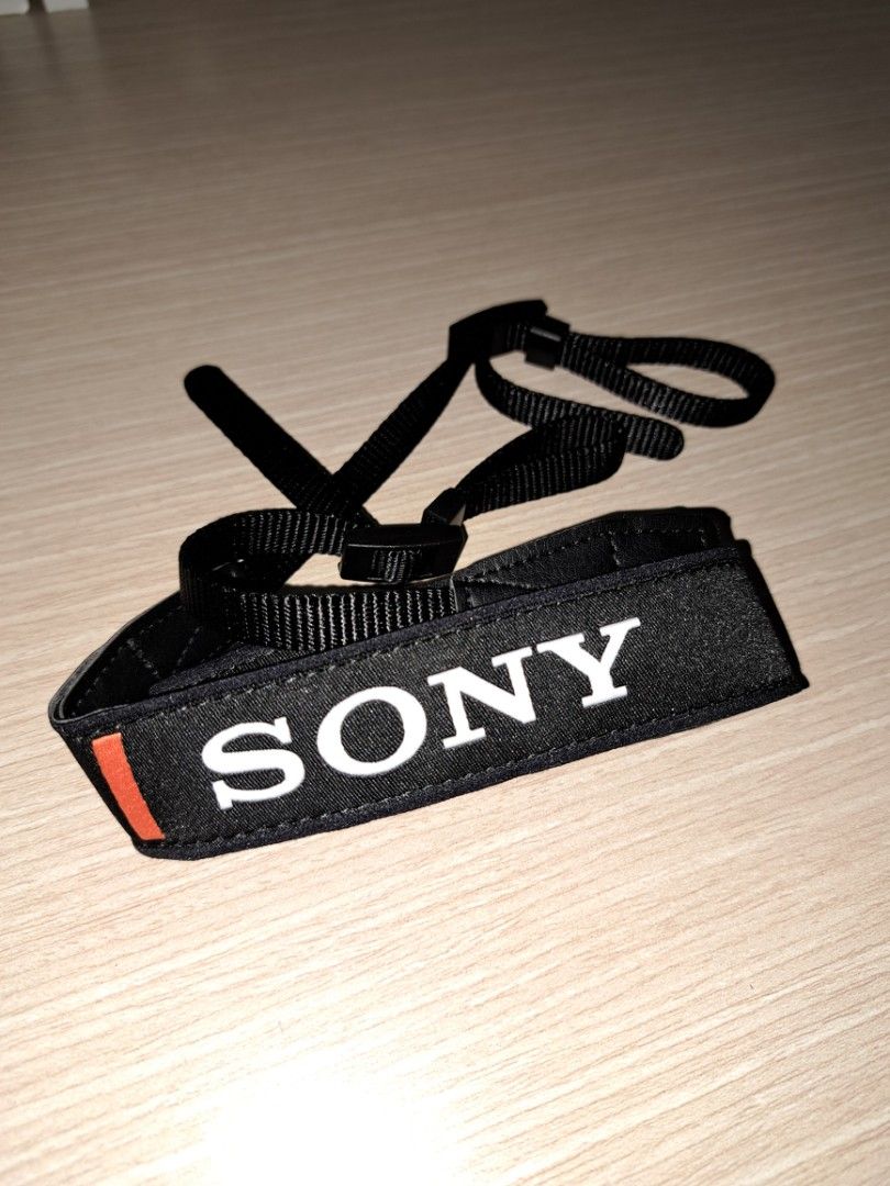 sony a7c strap, Photography, Photography Accessories, Other Photography