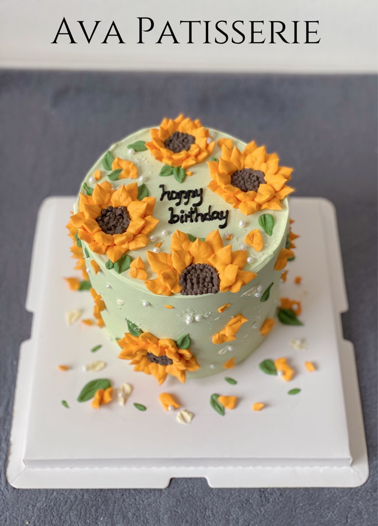 Sunflower Cake - 2204 – Cakes and Memories Bakeshop