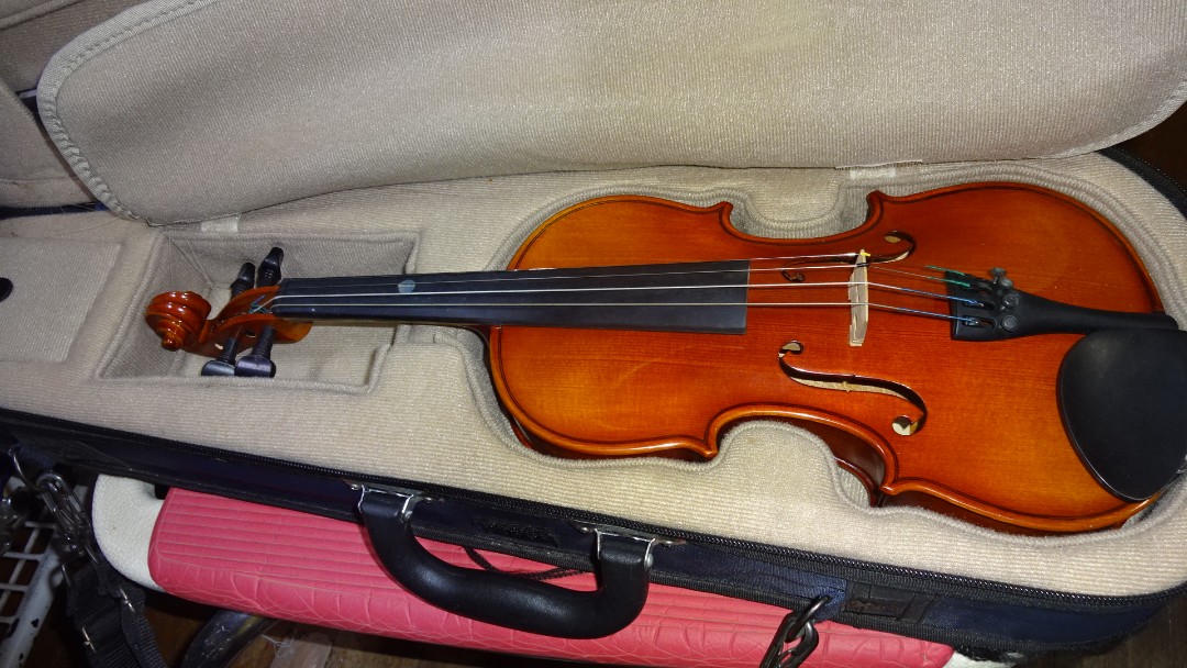 SUZUKI スズキ バイオリン No.230 4/4 2011年製 SUZUKI スズキ バイオリン No.230 4⁄4 2011年製 バイオリン【中古品】