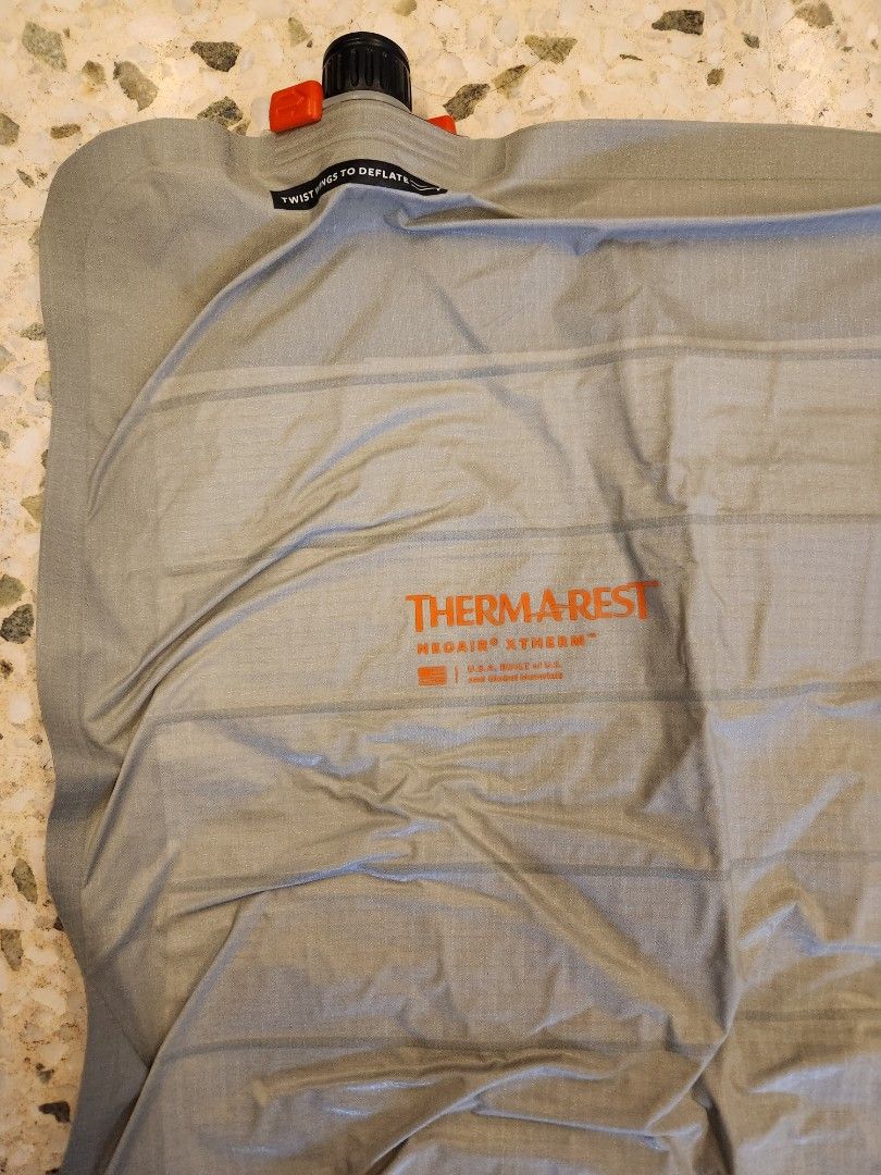 Thermarest Neoair Xtherm Max, Sports Equipment, Hiking & Camping on