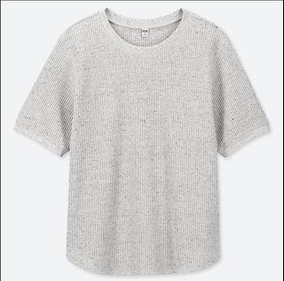 Uniqlo Light Gray Waffle Short Sleeve Shirt