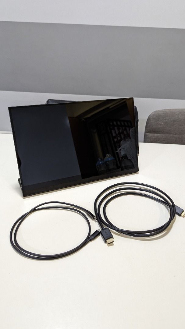 Uperfect 4k Portable Monitor Touchscreen Gravity Sensor Automatic